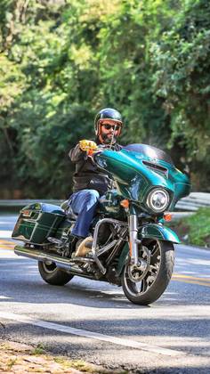 HARLEY-DAVIDSON STREET GLIDE SPECIAL 